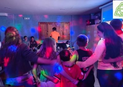 velada-nocturna-karaoke-familia-complejo-rural-para-grandes-grupos-en-el-bierzo