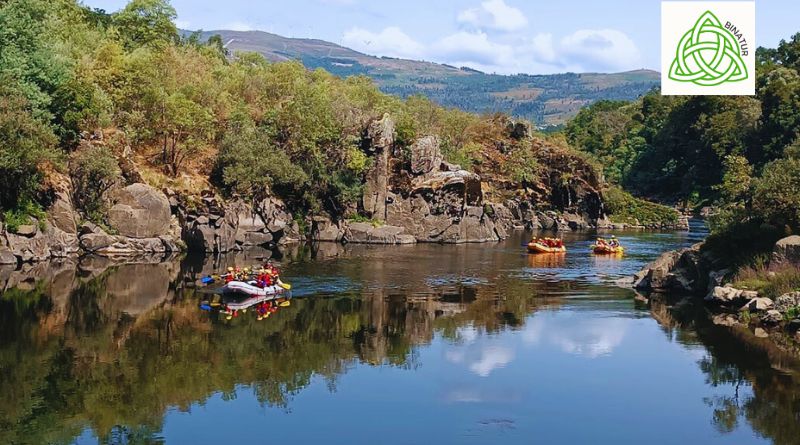 Viaja con tu familia (10) Rafting en familia en galicia y portugal