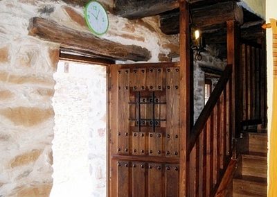 Puerta de acceso a Casa Salva en el Beirzo