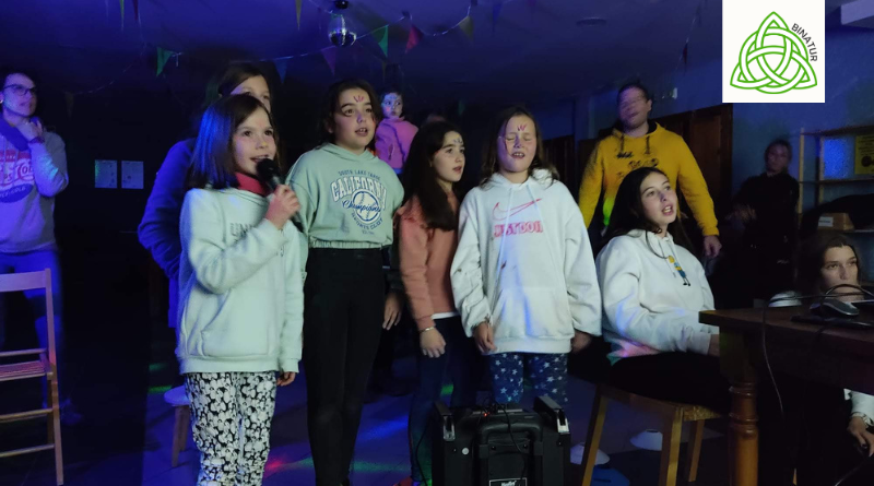 karaoke en familia puente de diciembre con ninos